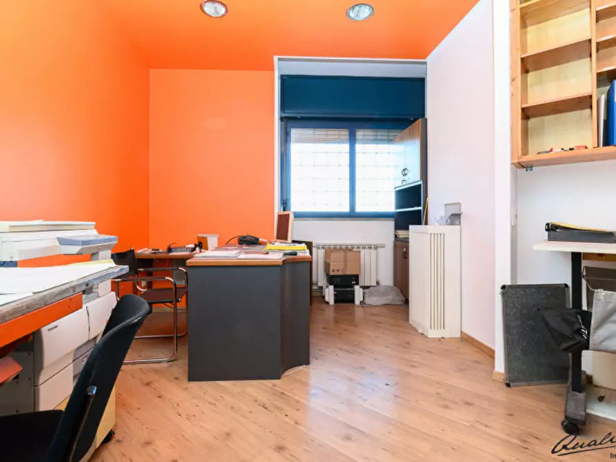 Immagine 10 di Ufficio in vendita  in Via di Tor Bella Monaca a Roma