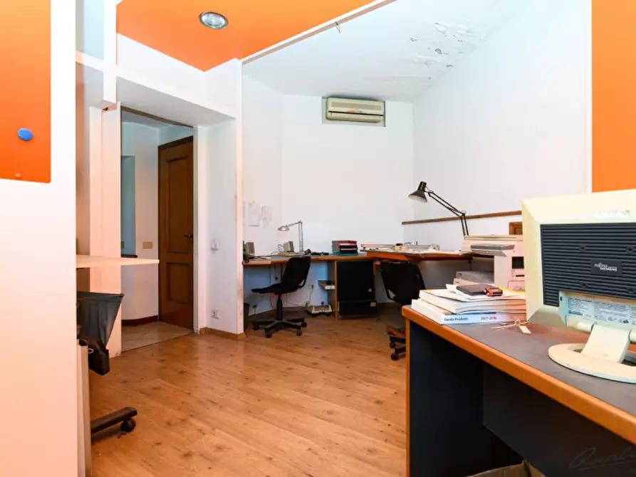 Immagine 11 di Ufficio in vendita  in Via di Tor Bella Monaca a Roma