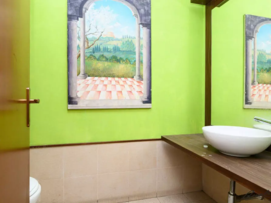 Immagine 27 di Ufficio in vendita  in Via di Tor Bella Monaca a Roma