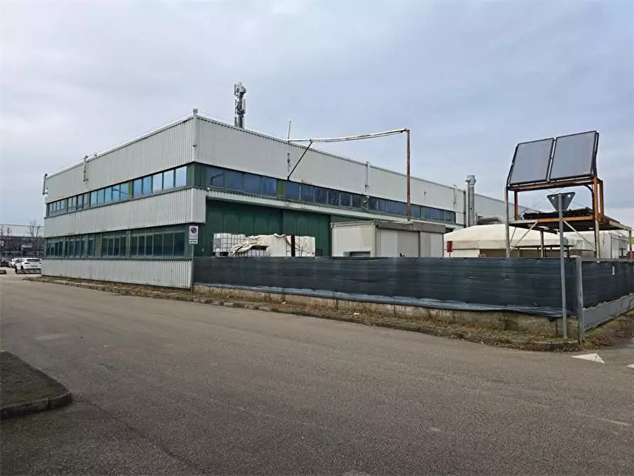 Immagine 2 di Capannone industriale in vendita  in Via Marconi  33 a Mirano
