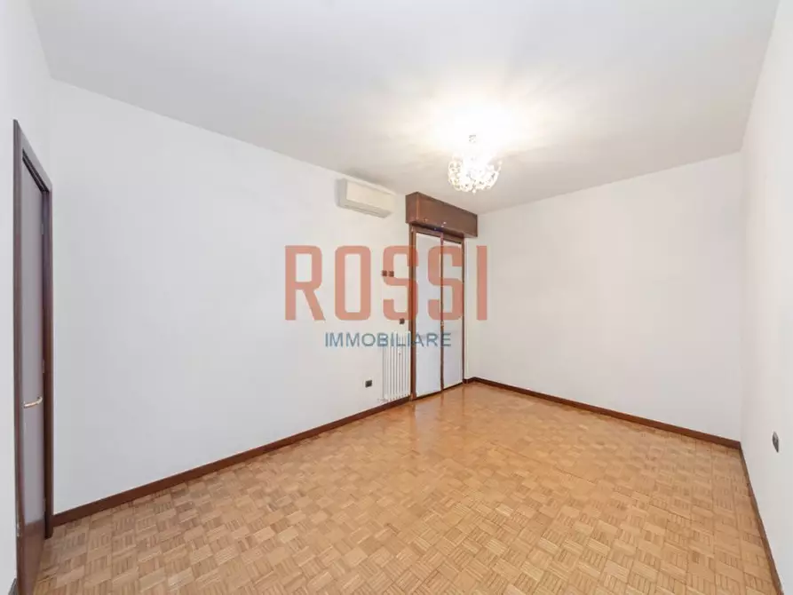 Immagine 9 di Appartamento in affitto  in PIAZZA MARTIRI DELLA LIBERTA' a Villasanta