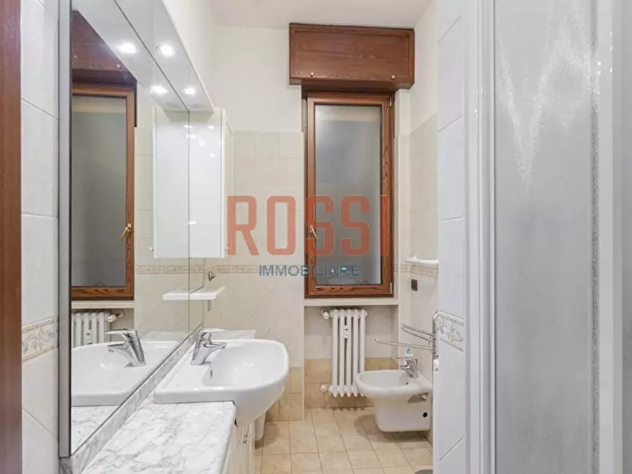 Immagine 10 di Appartamento in affitto  in PIAZZA MARTIRI DELLA LIBERTA' a Villasanta