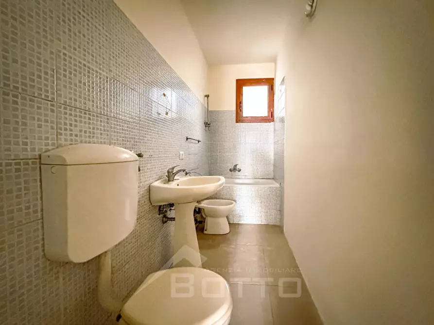 Immagine 12 di Appartamento in vendita  in Via Ducale 19 a Serravalle Sesia