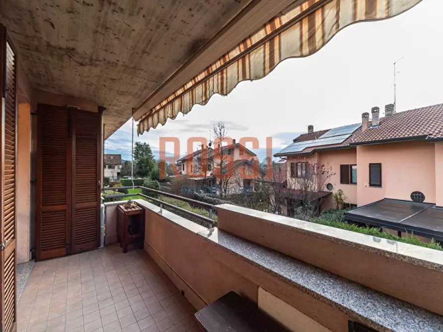 Immagine 5 di Appartamento in vendita  in VIA BECCARIA a Villasanta