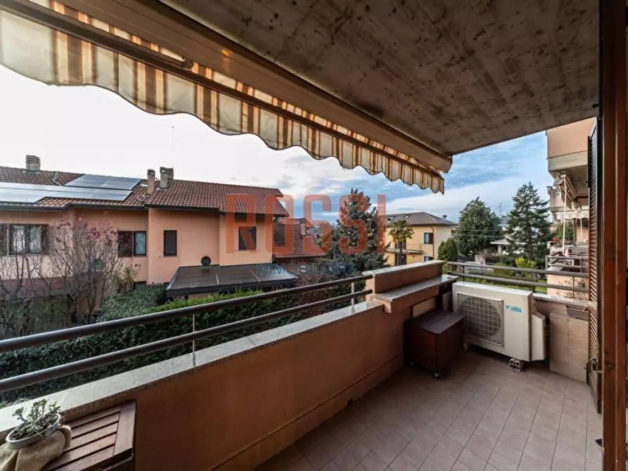 Immagine 6 di Appartamento in vendita  in VIA BECCARIA a Villasanta