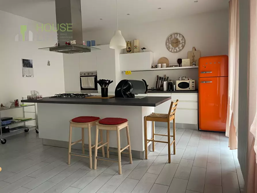 Immagine 2 di Appartamento in vendita  in Via Roma a Recoaro Terme