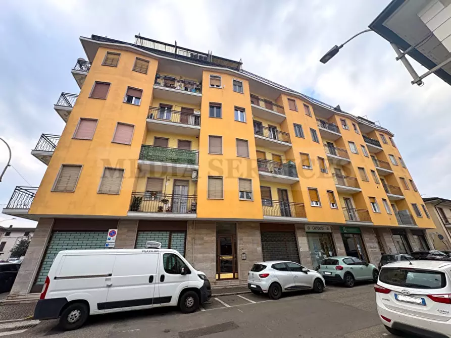 Immagine 20 di Appartamento in vendita  in via Borgonuovo n° 26 a Garlasco