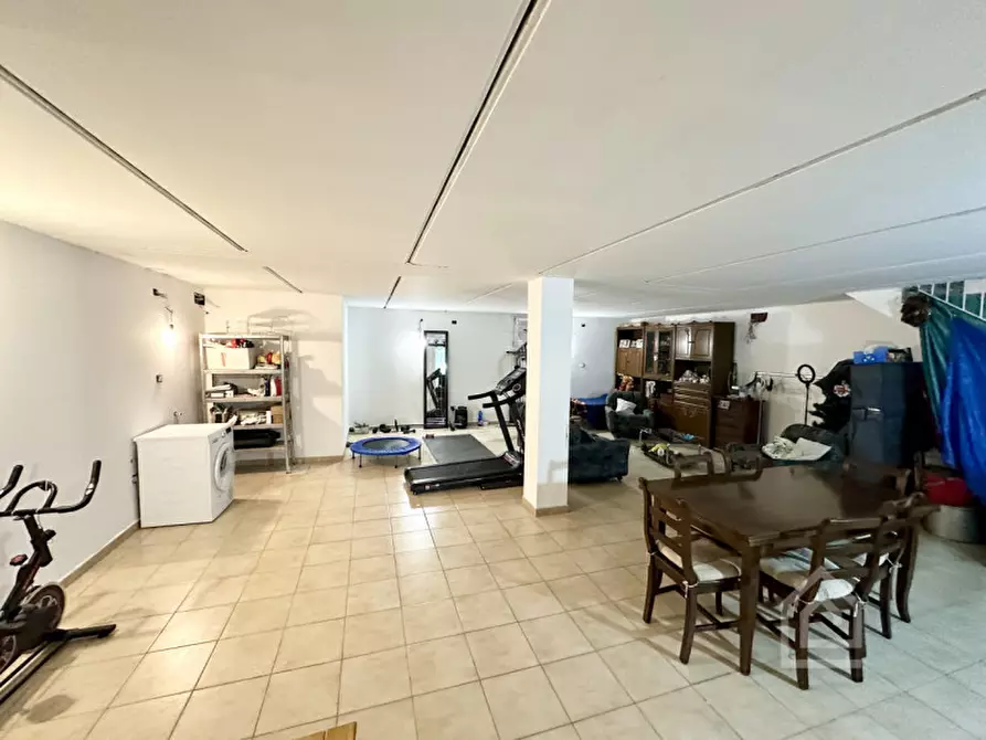 Immagine 28 di Villa in vendita  in Via San Tommaso 30 a a Chivasso