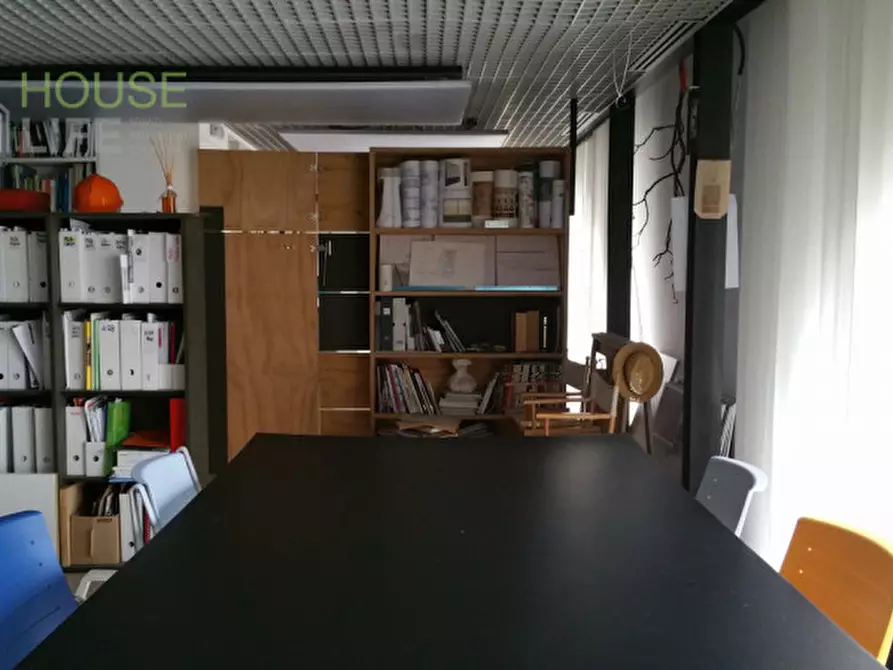 Immagine 2 di Ufficio in vendita  in Via Guglielmo Marconi a Thiene