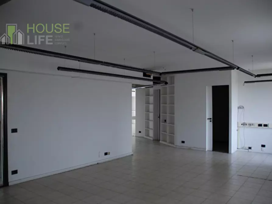 Immagine 8 di Ufficio in vendita  in Via Guglielmo Marconi a Thiene