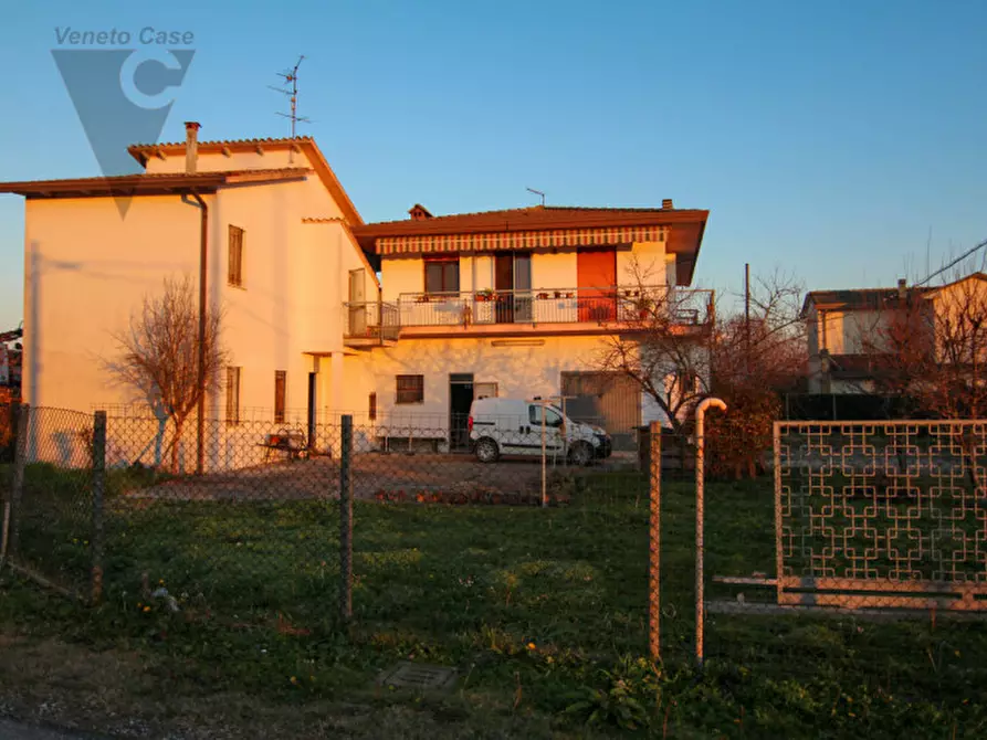 Immagine 1 di Casa indipendente in vendita  in Via triste a Cona