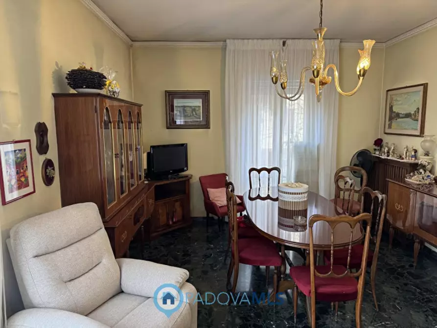 Immagine 2 di Appartamento in vendita  in VIA DIGNANO a Padova