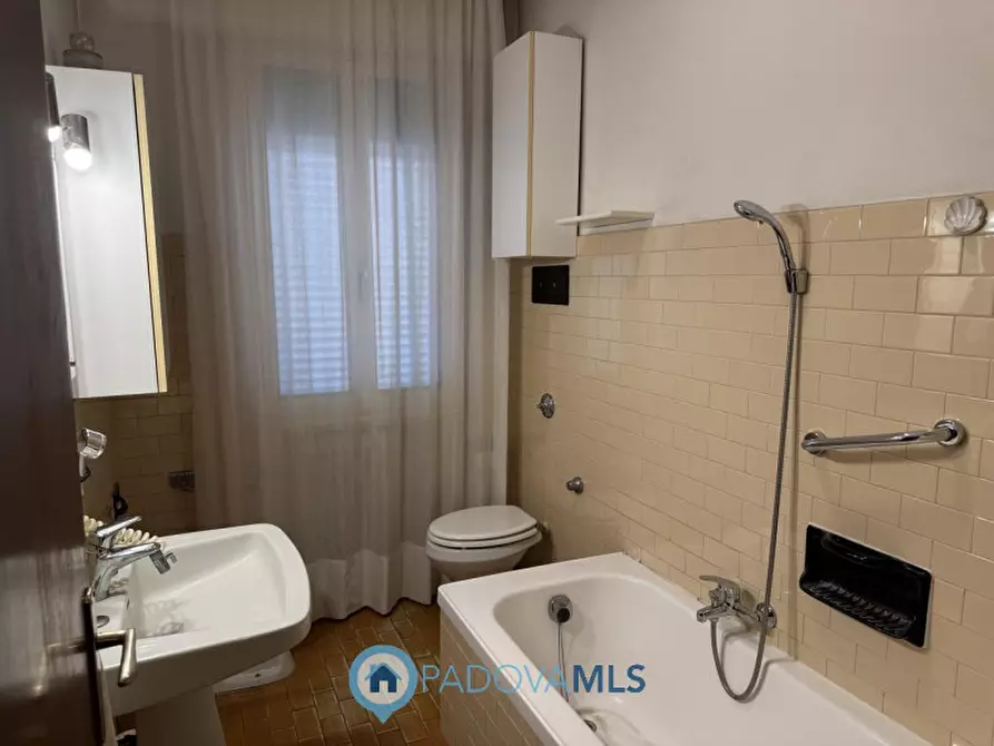 Immagine 8 di Appartamento in vendita  in VIA DIGNANO a Padova