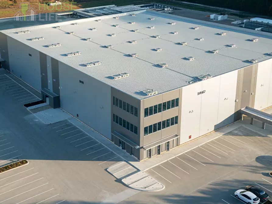 Immagine 2 di Capannone industriale in vendita  a Zanè