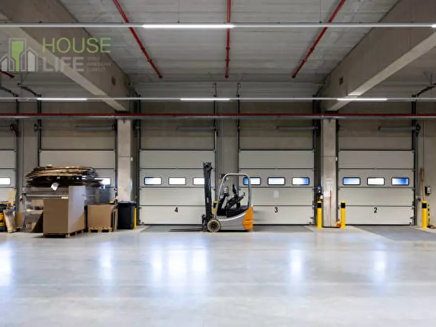 Immagine 9 di Capannone industriale in vendita  a Zanè