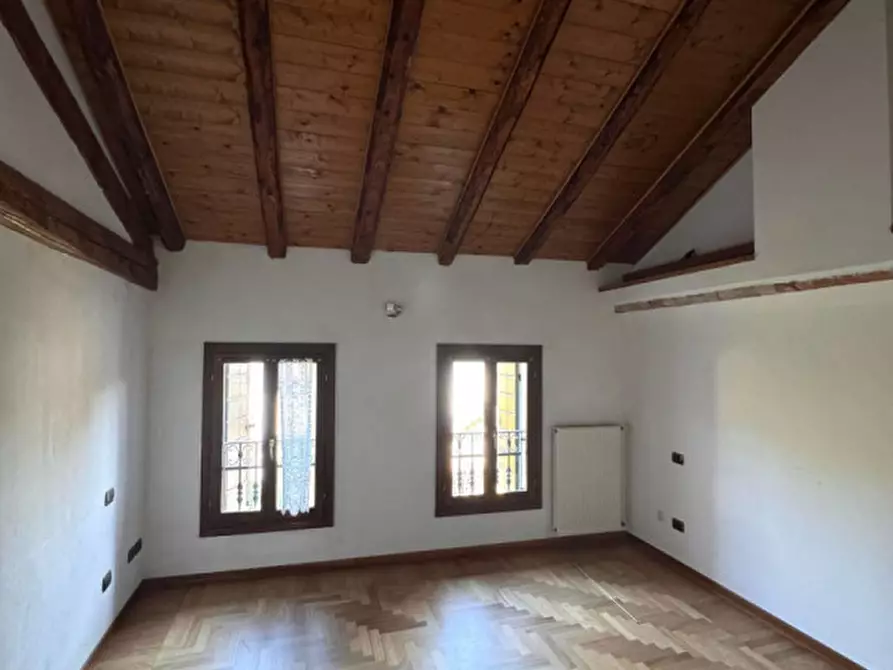 Immagine 15 di Villetta a schiera in vendita  a Giavera Del Montello