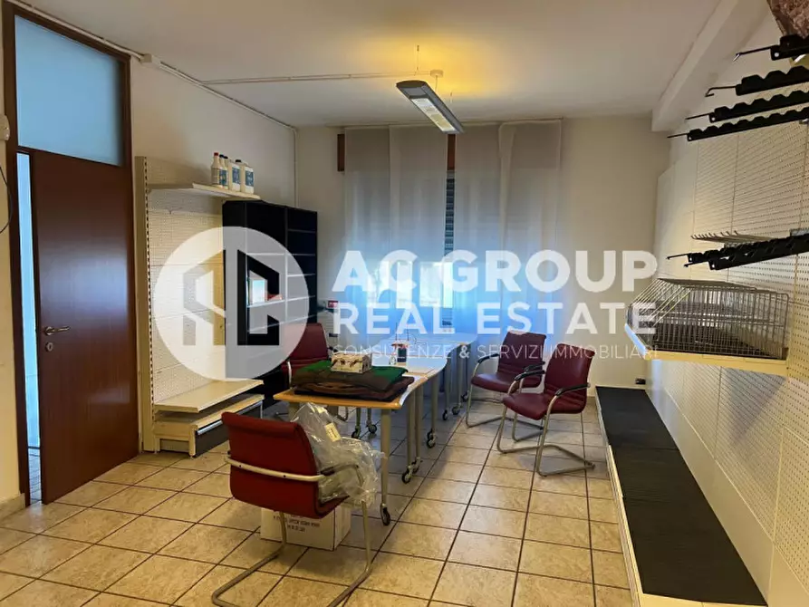 Immagine 5 di Capannone industriale in affitto  in Viale Lombardia a Saronno