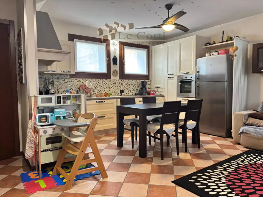 Immagine 1 di Villetta a schiera in vendita  a Lonigo