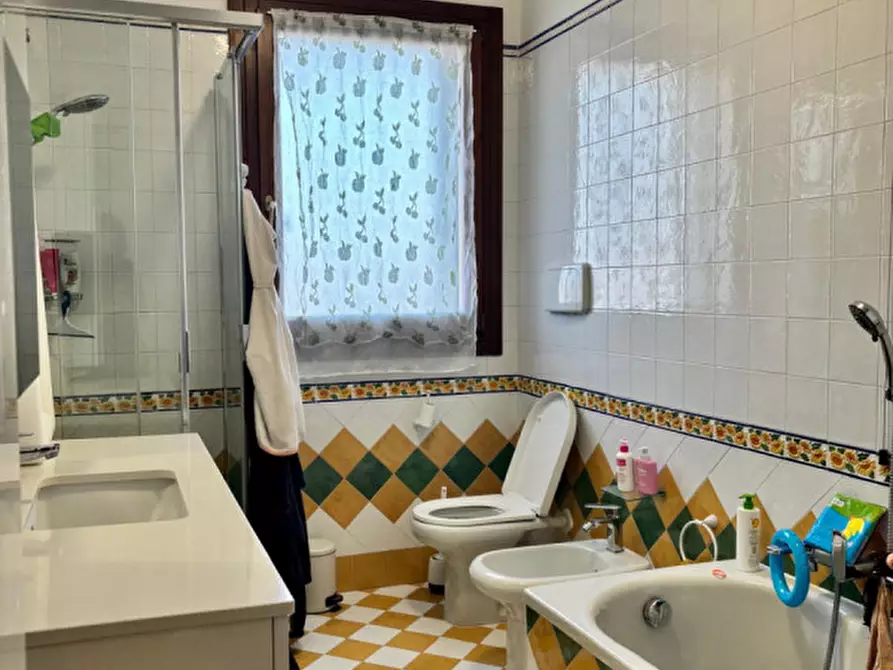 Immagine 12 di Villetta a schiera in vendita  a Lonigo