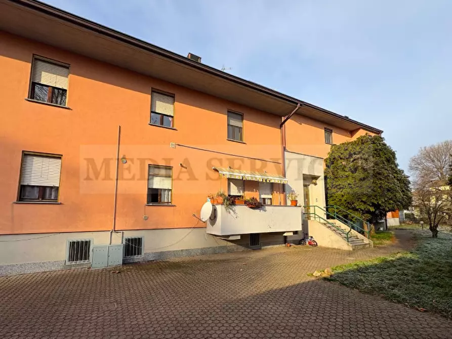 Immagine 2 di Appartamento in vendita  in via San Francesco d'Assisi n° 7 a Sannazzaro De' Burgondi