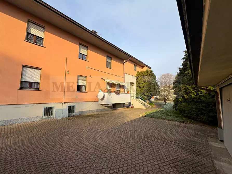 Immagine 7 di Appartamento in vendita  in via San Francesco d'Assisi n° 7 a Sannazzaro De' Burgondi