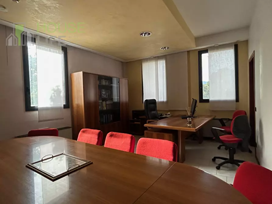 Immagine 6 di Ufficio in affitto  in Viale dell'industria a Schio