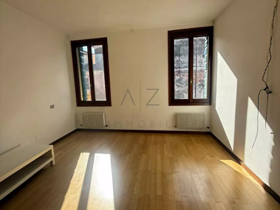 Immagine 8 di Attico in affitto  in Via Riccati a Castelfranco Veneto