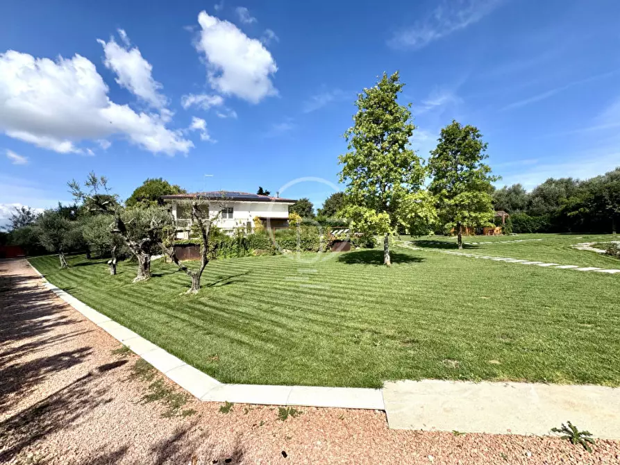 Immagine 5 di Villa in vendita  in Via Dei Colli a Lonato del Garda