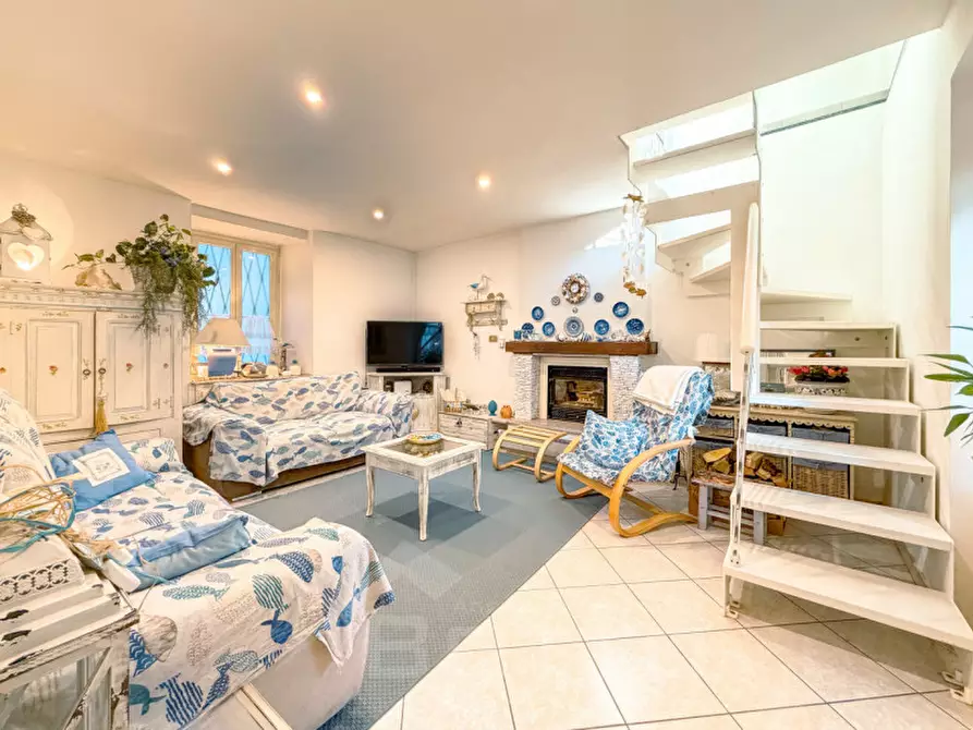 Immagine 8 di Casa bifamiliare in vendita  in Via Antonio Pacinotti 10 a Omegna