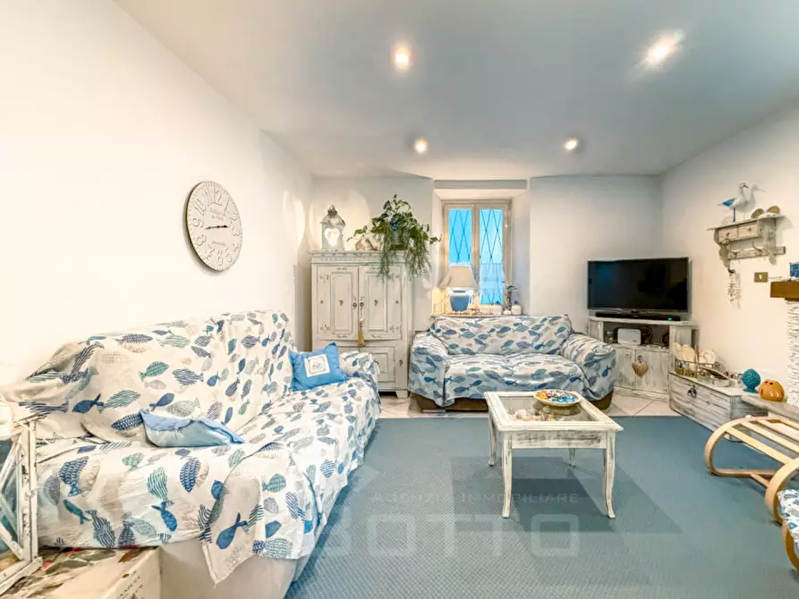 Immagine 9 di Casa bifamiliare in vendita  in Via Antonio Pacinotti 10 a Omegna