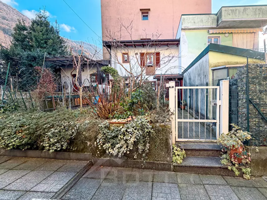 Immagine 35 di Casa bifamiliare in vendita  in Via Antonio Pacinotti 10 a Omegna