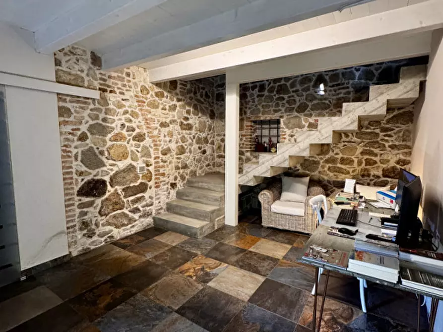 Immagine 40 di Rustico / casale in vendita  a Cinto Euganeo