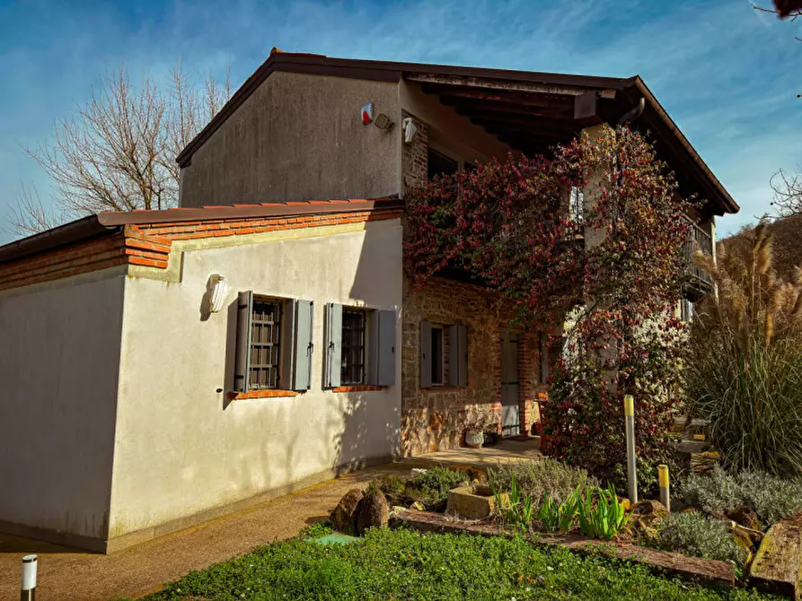 Immagine 41 di Rustico / casale in vendita  a Cinto Euganeo