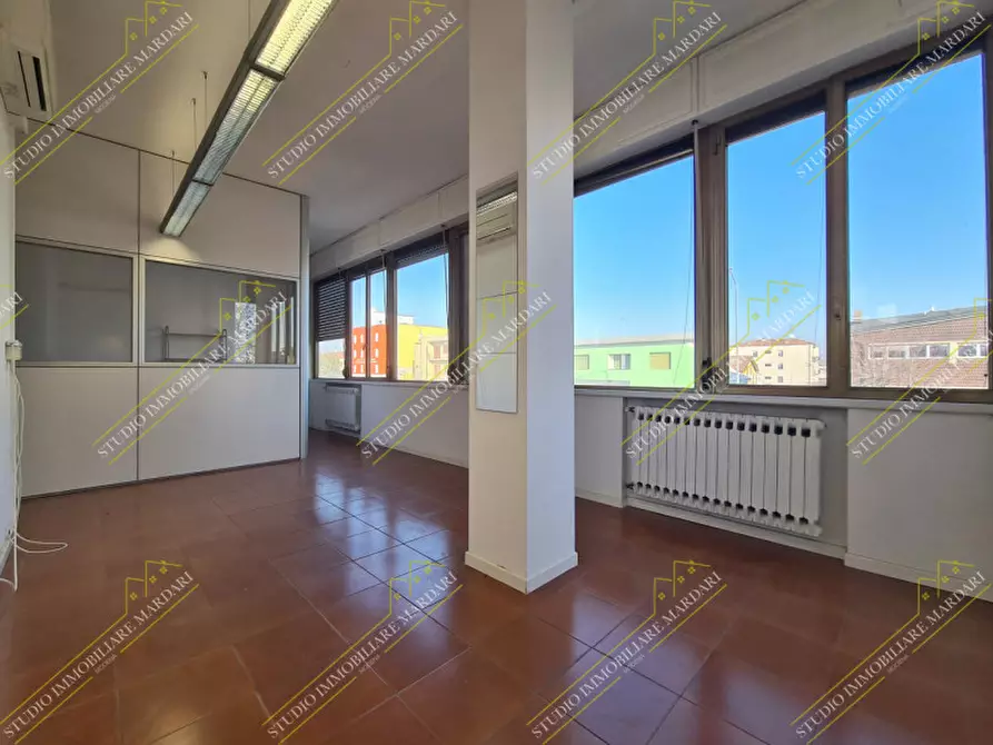 Immagine 7 di Ufficio in affitto  in via emilia est 800 a Modena