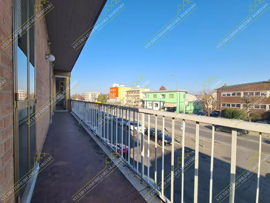 Immagine 13 di Ufficio in affitto  in via emilia est 800 a Modena