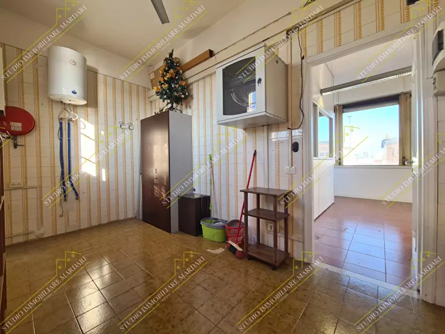 Immagine 15 di Ufficio in affitto  in via emilia est 800 a Modena