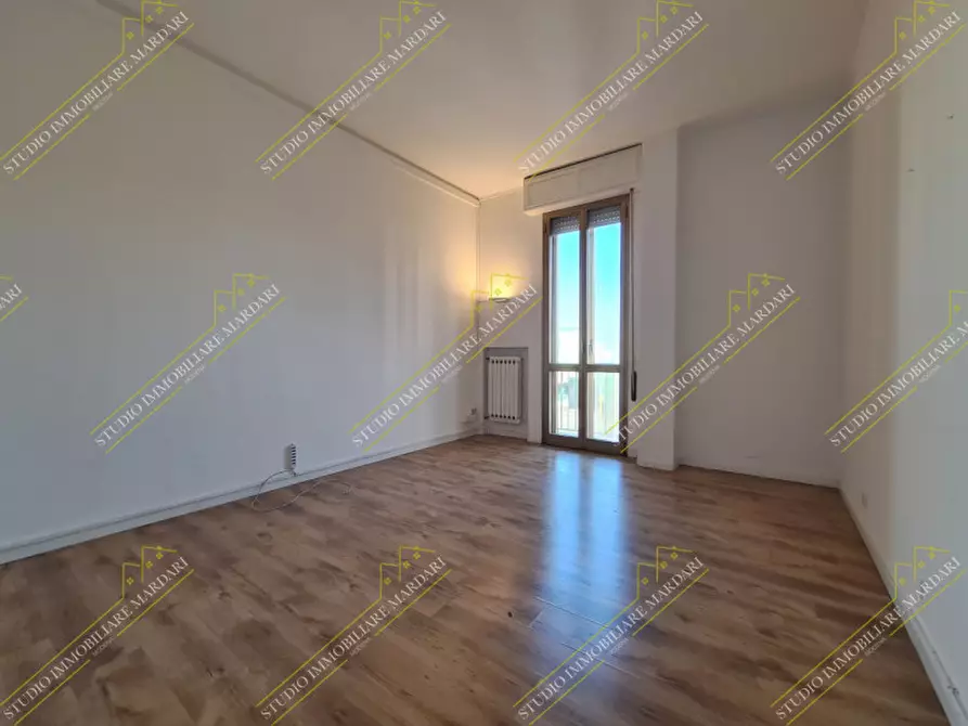 Immagine 21 di Ufficio in affitto  in via emilia est 800 a Modena