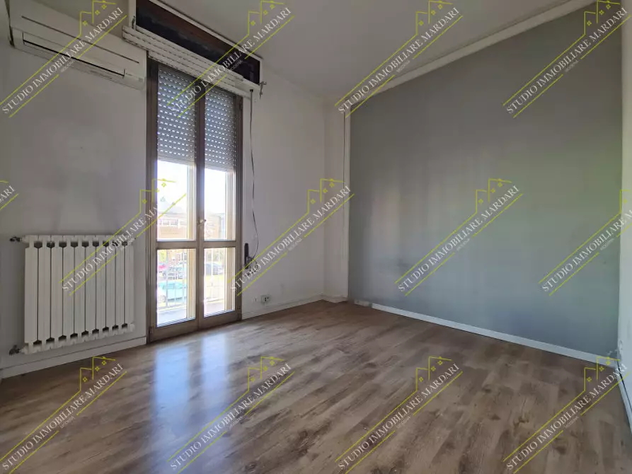 Immagine 24 di Ufficio in affitto  in via emilia est 800 a Modena