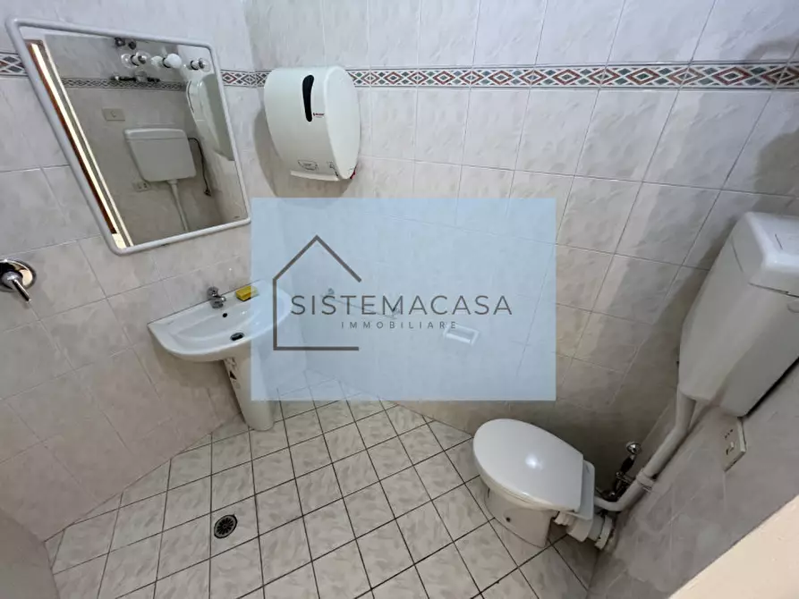 Immagine 16 di Appartamento in vendita  in Corso della Repubblica a Forli'