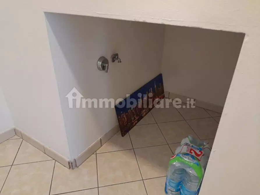 Immagine 10 di Appartamento in affitto  in Via Sebastiano Filippi a Lendinara