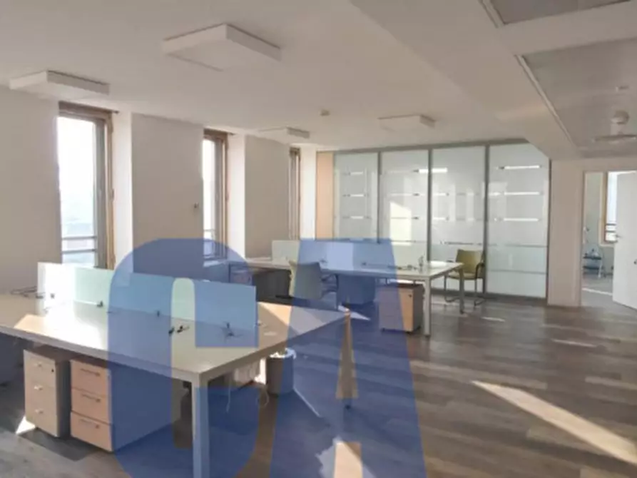 Immagine 4 di Ufficio in affitto  in PIAZZA MONTE TITANO a Milano