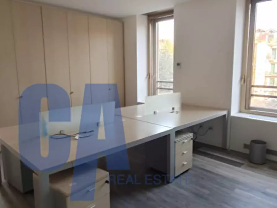 Immagine 9 di Ufficio in affitto  in PIAZZA MONTE TITANO a Milano