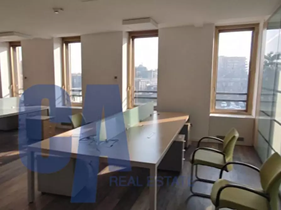 Immagine 21 di Ufficio in affitto  in PIAZZA MONTE TITANO a Milano