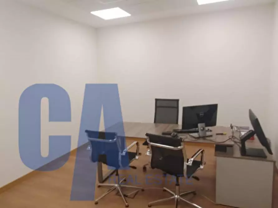 Immagine 3 di Ufficio in affitto  in VIA MONTE BIANCO a Rozzano