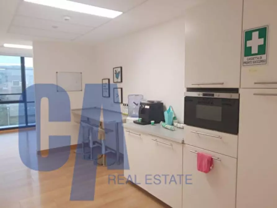 Immagine 7 di Ufficio in affitto  in VIA MONTE BIANCO a Rozzano