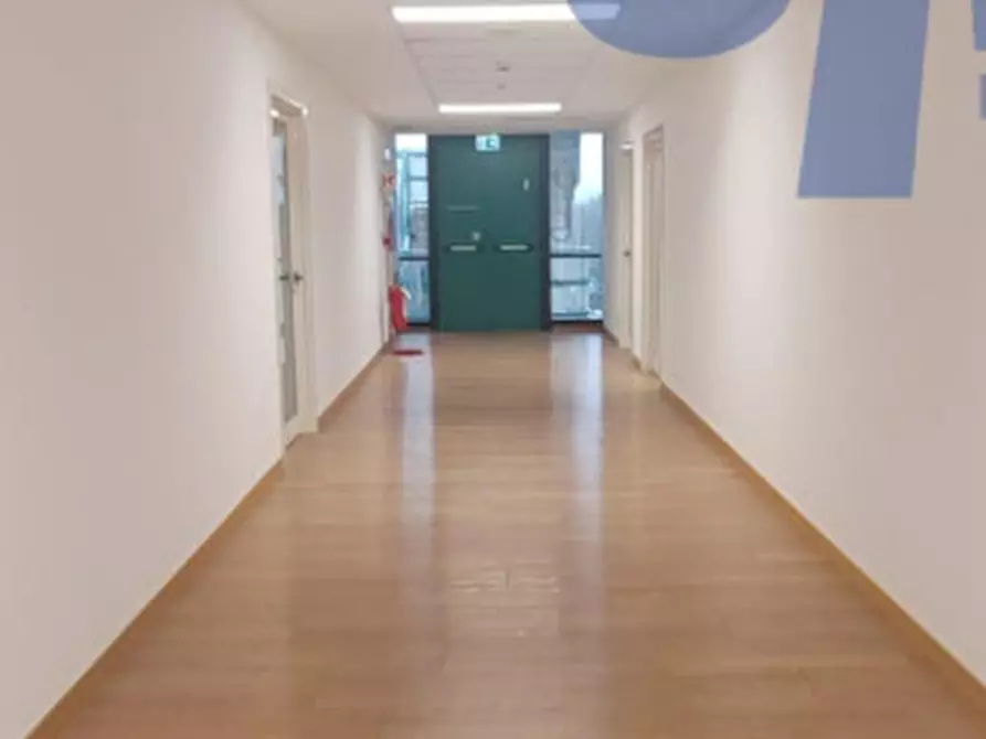 Immagine 10 di Ufficio in affitto  in VIA MONTE BIANCO a Rozzano