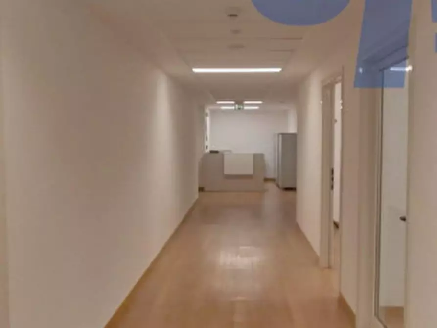 Immagine 13 di Ufficio in affitto  in VIA MONTE BIANCO a Rozzano