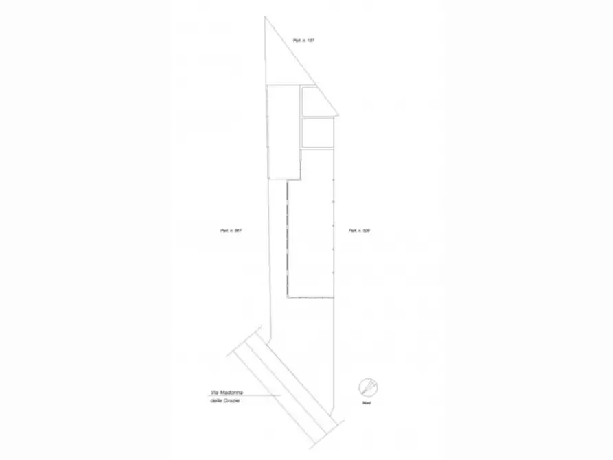 Immagine 2 di Capannone industriale in vendita  in Via Antonio Salandra, 04022 Fondi LT, Italia a Fondi