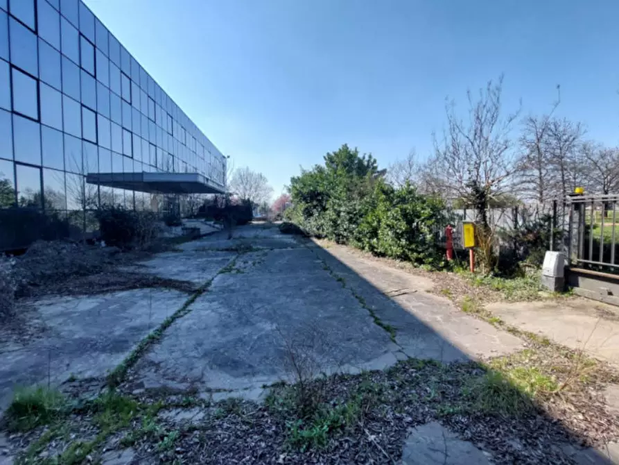 Immagine 14 di Ufficio in vendita  in Via Guido Rossa, N. 8 a Cornate D'adda