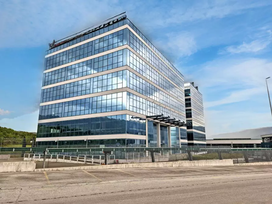 Immagine 3 di Ufficio in vendita  in SS261, N. snc a Poggio Picenze